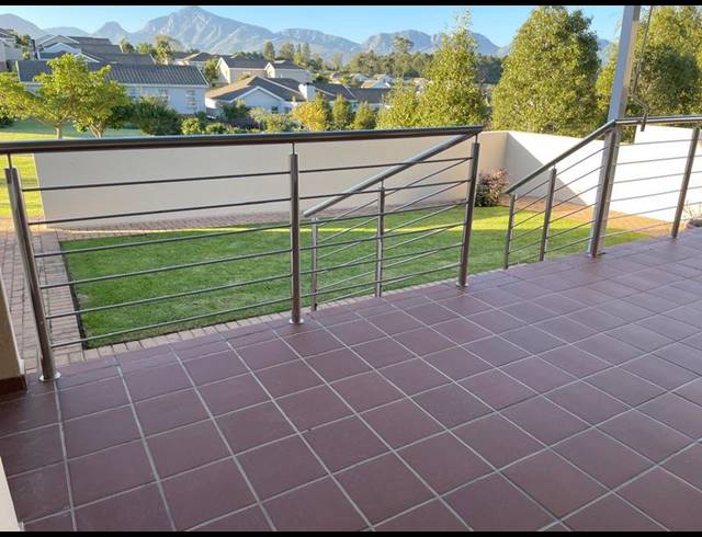 2 BEDROOM HOUSE FOR SALE IN GROENKLOOF RETIREMENT VILLAGE